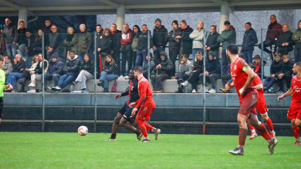 Športna nedelja: doma Juventina, Kras in Jadran