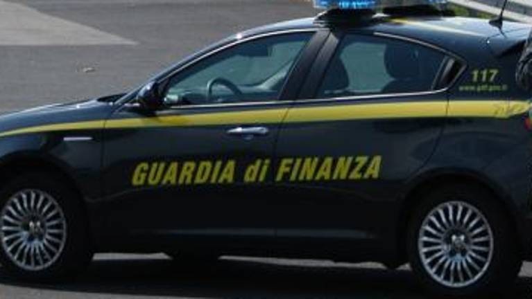 Utajil pol milijona evrov in prejemal državljanski dohodek