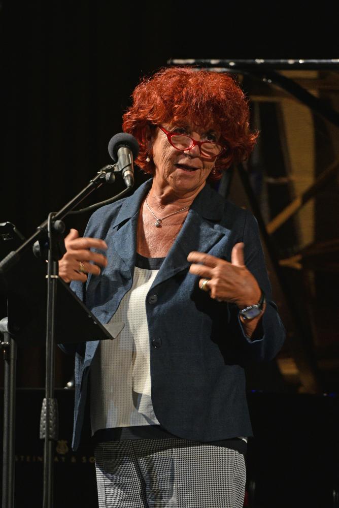 Odšla Valeria Fedeli, prva ministrica, ki je obiskala slovenske šolnike v Italiji