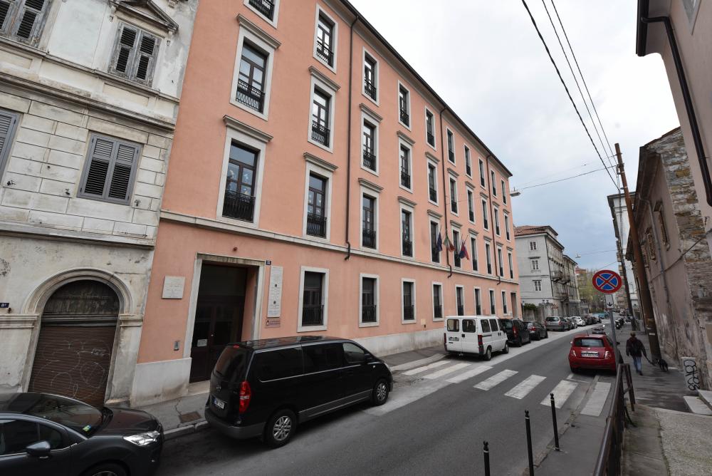 Povojna obnova slovenskega šolstva se je začela pri Sv. Jakobu