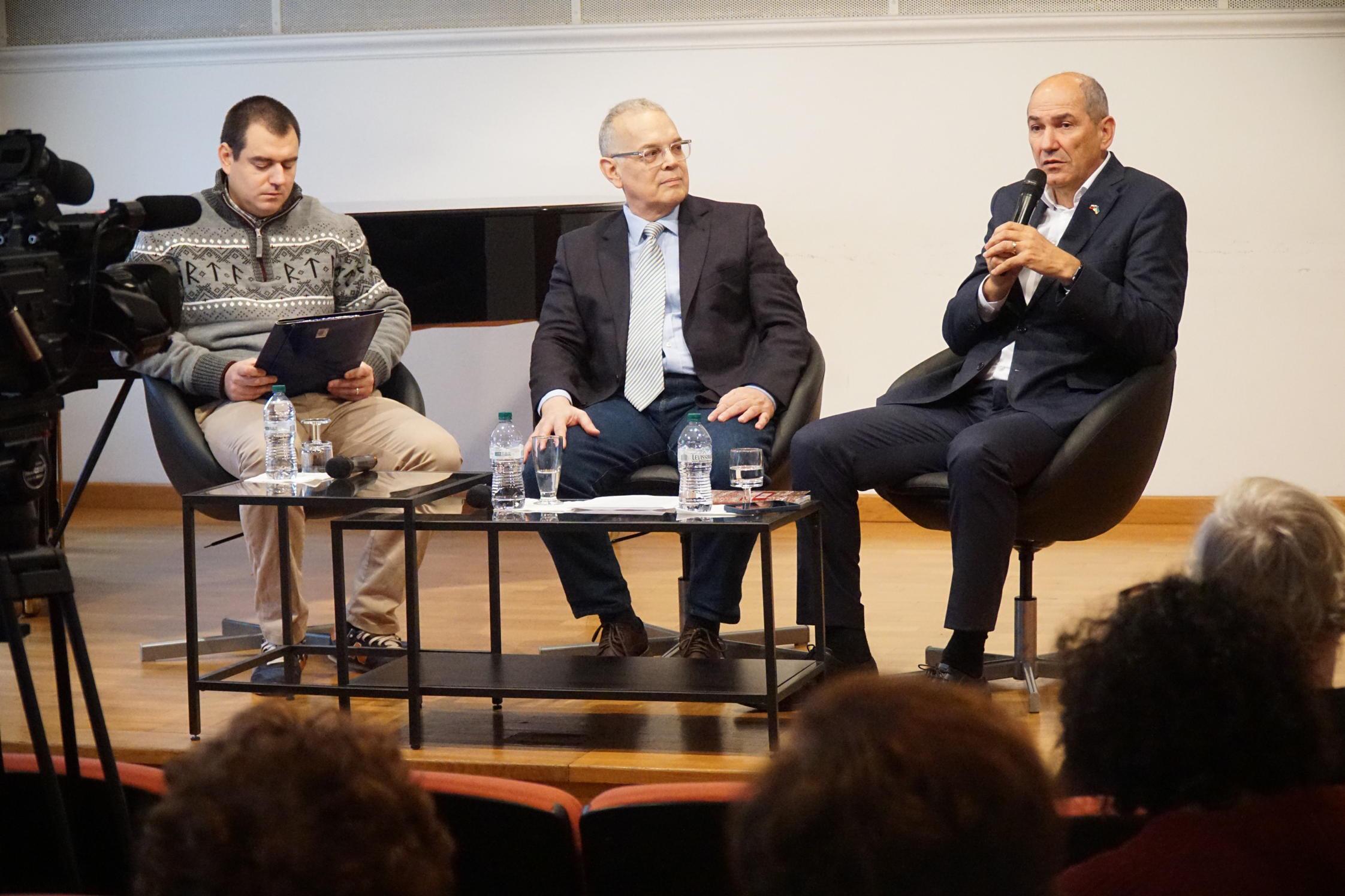 V državni zbor vložili kandidaturo Janše za predsednika vlade