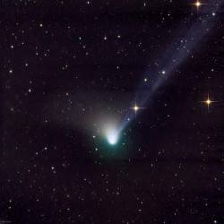 Novo odkriti komet z znanstvenim imenom C/2022 E3 (ZTF) (ANSA)