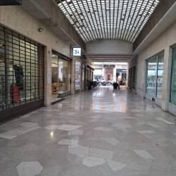 Galerija med Verdijevim korzom in Diazovo ulico (foto ale)