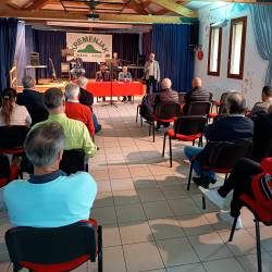 Goste in udeležence na sedežu društva Kremenjak je nagovoril tudi župan Peter Ferfoglia (M.C.)