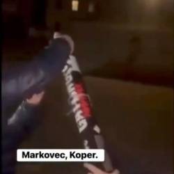 Posnetek streljanja pirotehnike v stanovanjski blok na Markovcu se je pojavil tudi na družbenih omrežjih (ZAJEM ZASLONA)