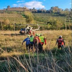 Reševanje poškodovanega kolesarja (GRS AJDOVŠČINA/FACEBOOK)