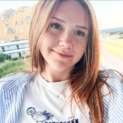 Dijakinja in nogometašica Neža Feri