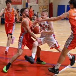 V Dolini je v teku derbi deželne divizije 2 med Bregom SV Impianti in Sokolom (ARHIV)