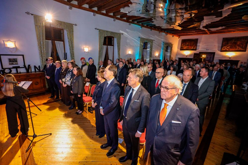 Minister Ciriani in njegov »Dober večer« Slovenski skupnosti