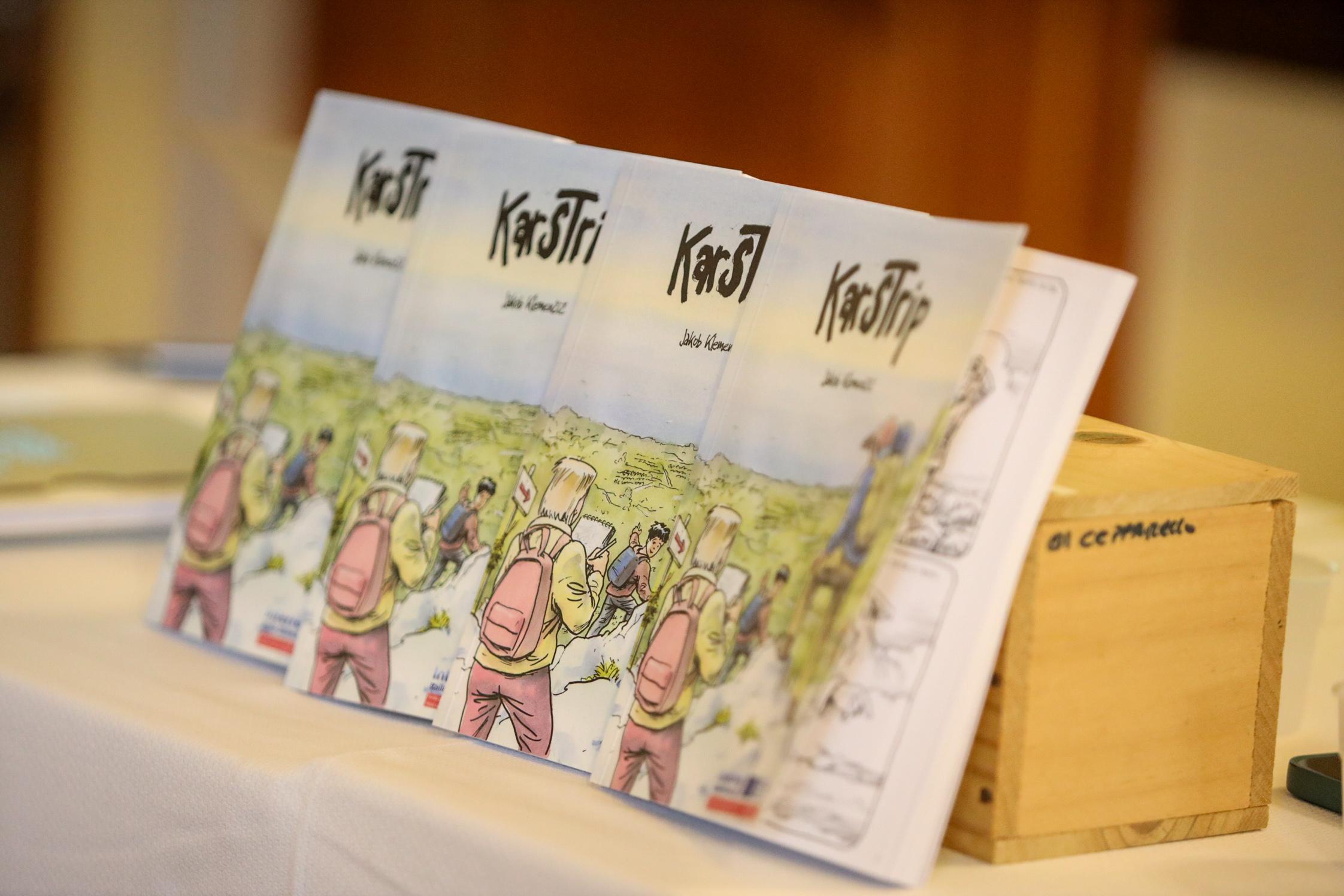 S stripom na čezmejno potovanje po Krasu