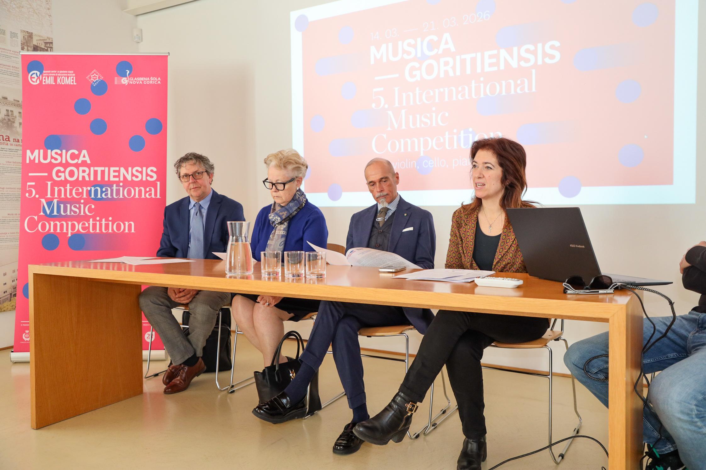 Musica Goritiensis s 87 tekmovalci iz 14 držav