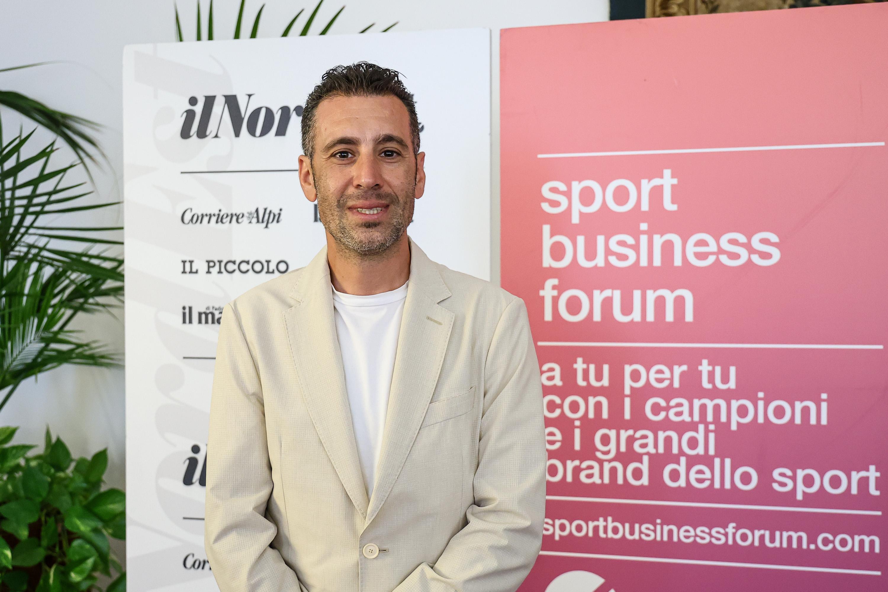 »Italijanske ceste so nevarne, Pogačarja lahko primerjamo le z Merckxom«