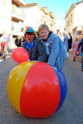 Sprehod otrok in varušk