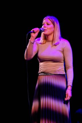 Zastora ne bi mogli dvigniti z bolj mladostno in energično predstavo