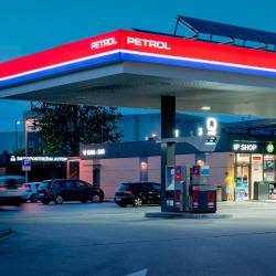 Petrolov servis (PETROL)