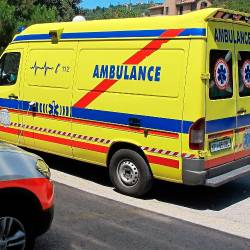 Reševalci so delavca prepeljali v šempetrsko bolnišnico, fotografija je simbolična (ARHIV)