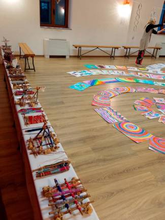 Na valovih in brzicah otroške ustvarjalnosti