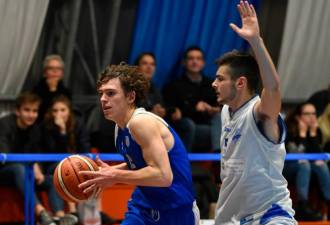 Staviti je bilo mogoče tudi na derbi med Borom in Bregom 6. novembra lani (FOTODAMJ@N)