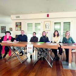 Predstavitev niza <i>Voci di comunità</i>