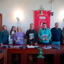 Na županstvu Občine Devin-Nabrežina so predstavili zgibanko Veseli december 2025