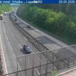 Tankovski most na primorski avtocesti na odseku med Vrhniko in Logatcem danes ob 9. uri (SPLETNA KAMERA DARS)