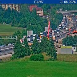 Odsek med Ravbarkomando in Postojno je med najbolj obremenjenimi (POSTOJNA DANES OB 16. URI SPLETNA KAMERA DARS)