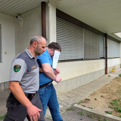 Moškega je koprska okrožna sodišča obsodila na dve leti zapora (SIJAN PRETNAR/PRIMORSKE NOVICE)