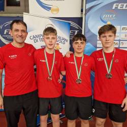 Predstavniki ŠK Kras, z leve: trener Saš Lasan, Jan Slavec, Federico Carmeli in Erik Paulina (DRUŠTVENI ARHIV)