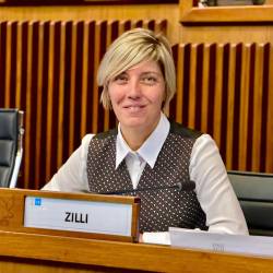 V deželni vladi FJK je za finance pristojna Barbara Zilli (DEŽELA FJK)