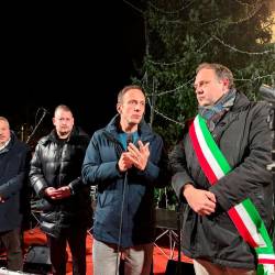 Ukrep je ob božični jelki v Krminu napovedal guverner FJK Massimiliano Fedriga (DEŽELA FJK)