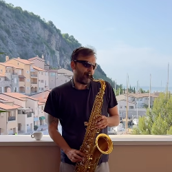 Cremonini v naselju Porto Piccolo (ZAJEM ZASLONA)