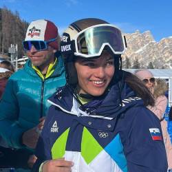 Slovenska reprezentantka Caterina Sinigoi in v ozadju trener Aleš Sever