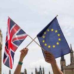 Evropska unija in Združeno kraljestvo sta danes podpisali sporazum o ponovni britanski pridružitvi programu Erasmus+ (ANSA)