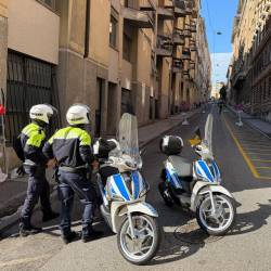 Mali mopedi so kot nalašč za prebijanje skozi tržaški promet