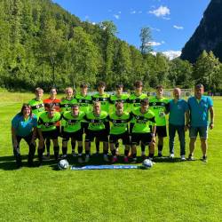 Delegacija reprezentance Slovencev v Italiji v Železni Kapli (ZSŠDI)