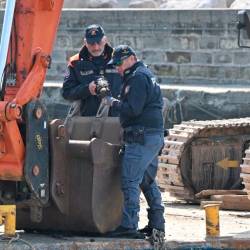 Na delu so policisti, karabinjerji in pripadniki obalne straže (FOTODAMJ@N)