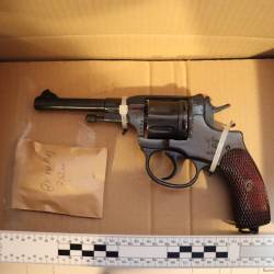 Zaseženi revolver (PU KOPER)