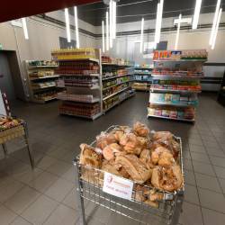 Emporij solidarnosti tržaške Karitas (ARHIV)