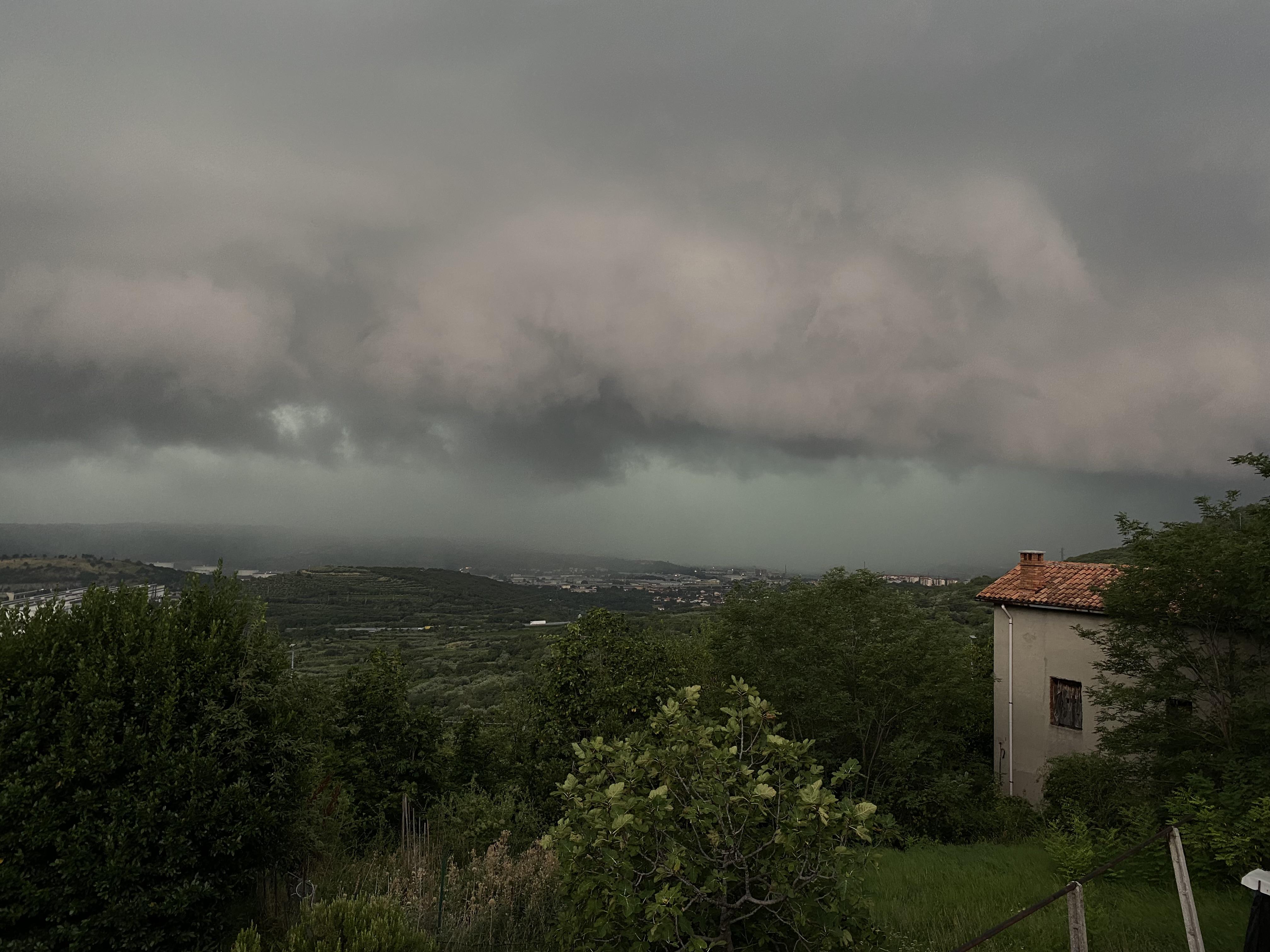 Civilna zaščita izdala oranžno opozorilo za celotno FJK