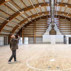 V obnovljeni telovadnici (TIBALDI)