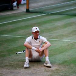 Sinner je nazadnje nastopil na grand slamu v Wimbledonu, nato se na igrišču ni več pojavil, pred tremi tedni pa je oznanil predčasen konec sezone (ANSA)