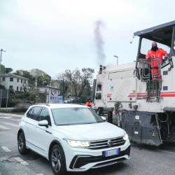 Stroj za rezkanje asfalta (ARHIV)