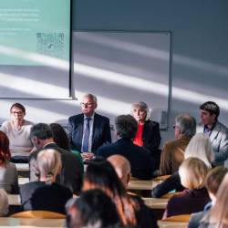 Okrogla miza na Fakulteti za družbene vede (MZEZ)