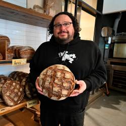 Predrag Kostića, za prijatelje Pedje, v pekarni Pagna (FOTODAMJ@N)