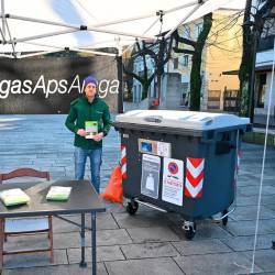 Pametne zabojnike bodo na Krasu lahko v kratkem odpirali le s kartico (FOTODAMJ@N)