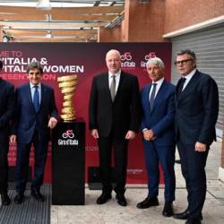 Današnja predstavitev Dirke po Italiji (ANSA)