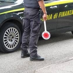 Finančna policija (ARHIV)