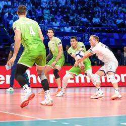 Slovenski odbojkarji proti Fincem niso osvojili niti enega niza (CEV)