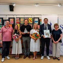 Z leve Walter Bandelj, Barbara Golob, Peter Golob, Zala Banov in Nives Cossutta (LUCA TEDESCHI/FOTODAMJ@N)