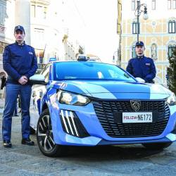 Tržaški policisti, slika je arhivska in simbolna